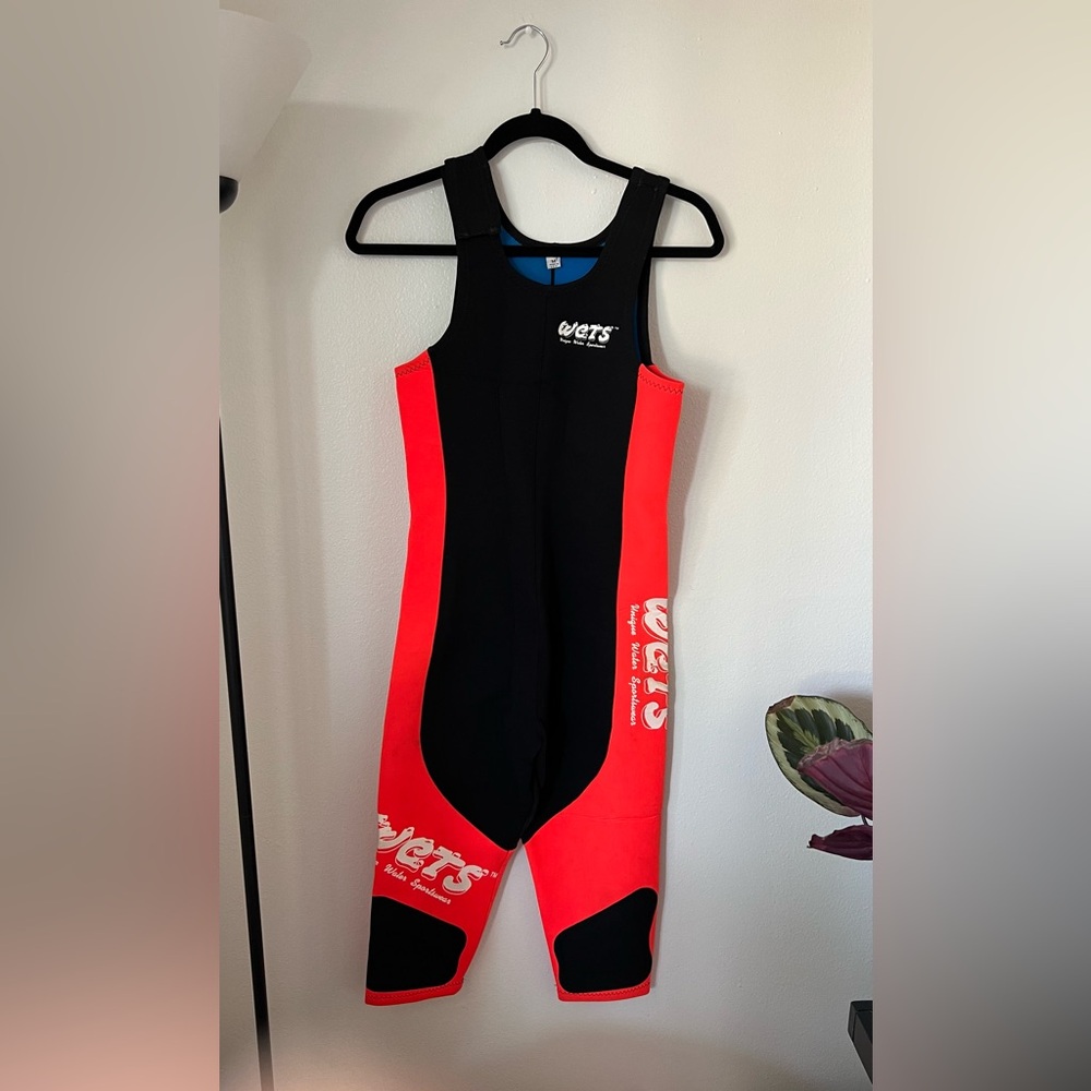 ❗️💲CLOSEOUT SALE: $5 💲❗️- Wetsuit - Black and Red